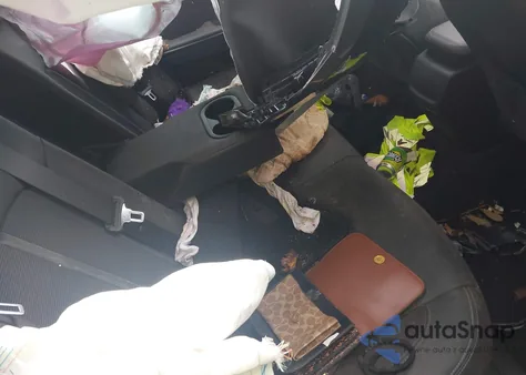 2021 Kia K5 Gt-Line z USA, uszkodzony, nr VIN 5XXG64J28MG075876